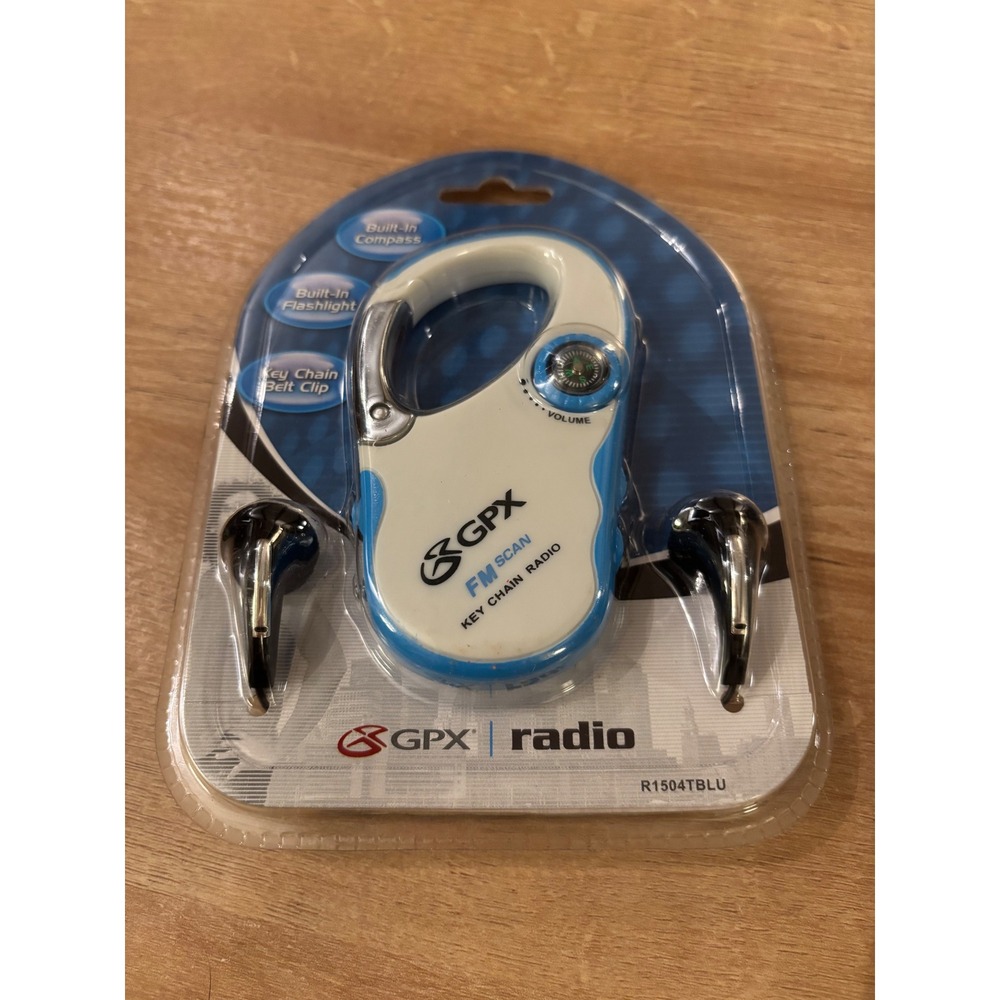 GPX FM Scan Key Chain Radio with Flashlight and Compass Blue White R1504TBLU NEW - Picture 2 of 7
